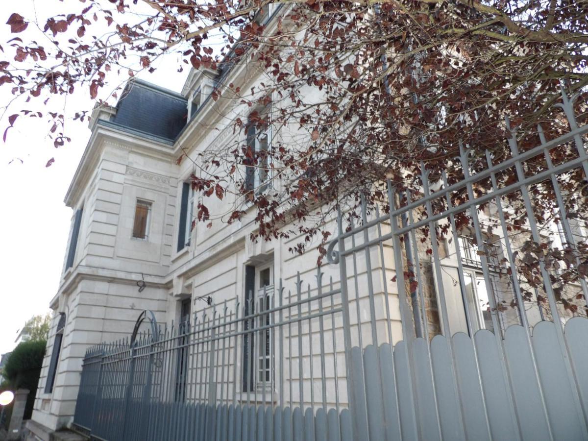 La Maison Blanche - Apparthotels De Charme Chic & Cosy A 350M Du Coeur De Ville De Limoges - Acces Autonome Exterior photo
