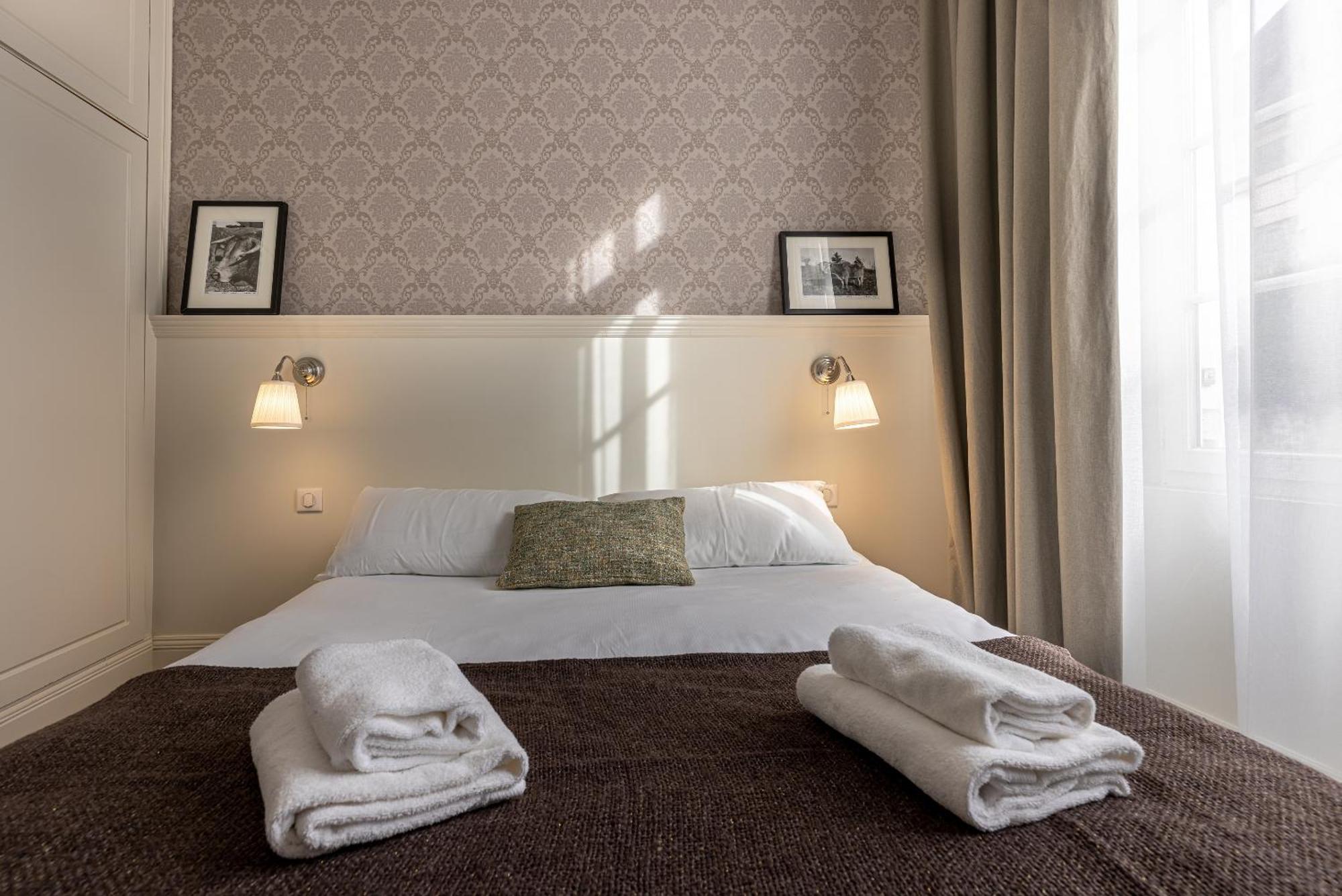 La Maison Blanche - Apparthotels De Charme Chic & Cosy A 350M Du Coeur De Ville De Limoges - Acces Autonome Room photo