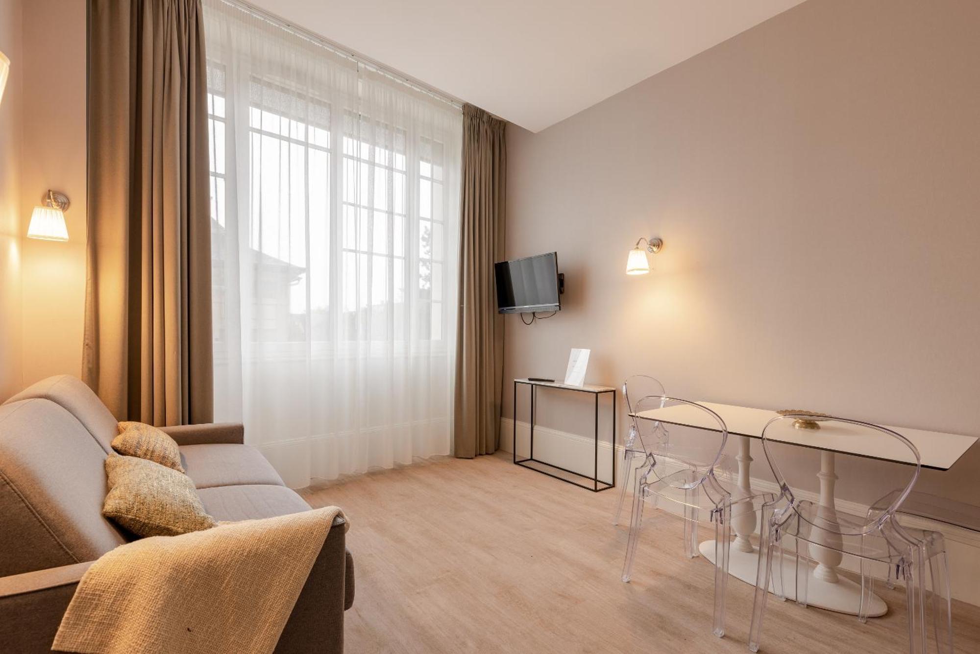 La Maison Blanche - Apparthotels De Charme Chic & Cosy A 350M Du Coeur De Ville De Limoges - Acces Autonome Room photo