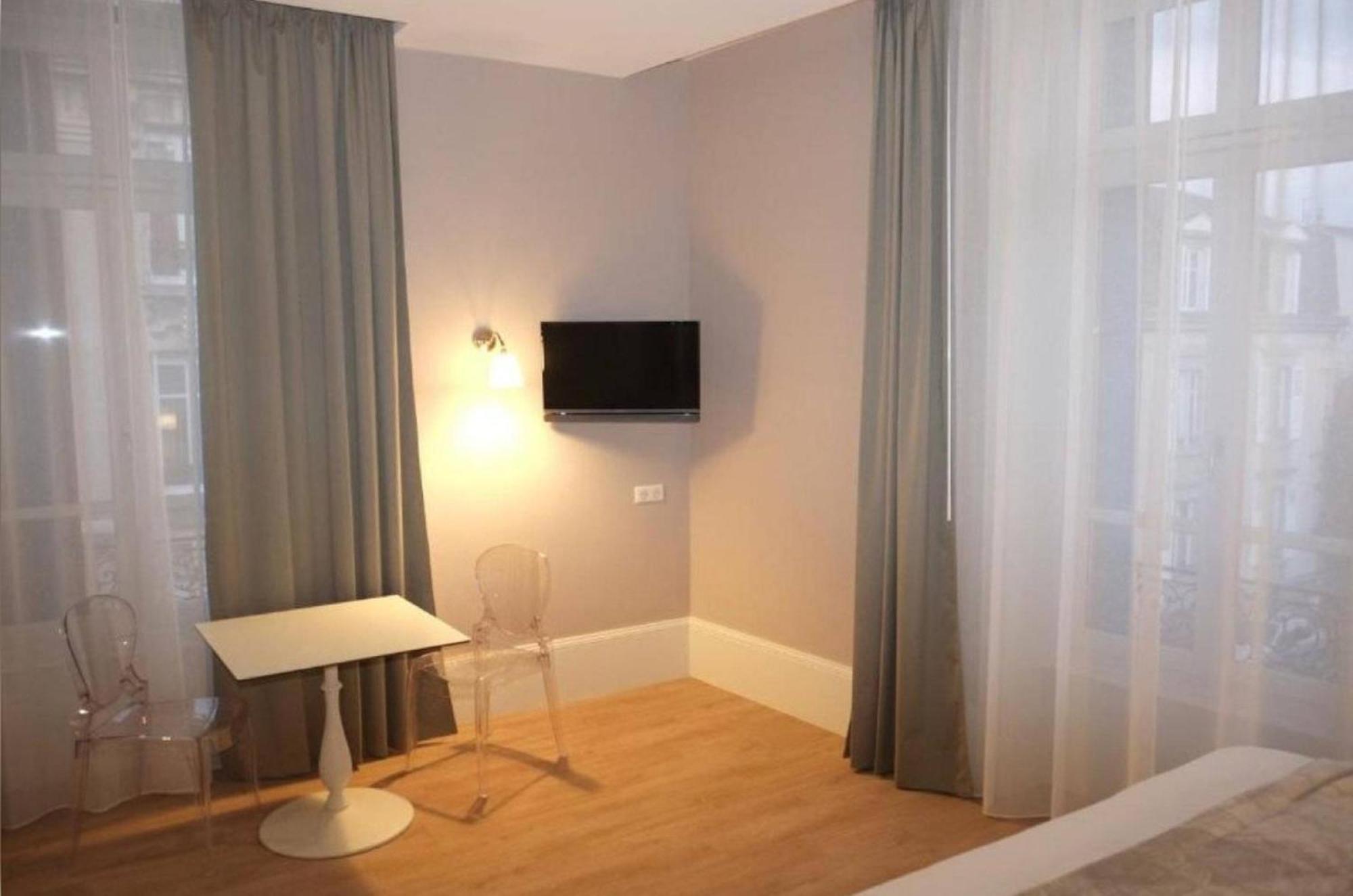 La Maison Blanche - Apparthotels De Charme Chic & Cosy A 350M Du Coeur De Ville De Limoges - Acces Autonome Room photo
