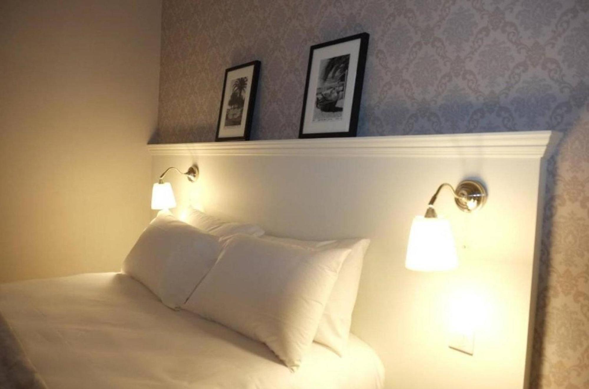 La Maison Blanche - Apparthotels De Charme Chic & Cosy A 350M Du Coeur De Ville De Limoges - Acces Autonome Room photo